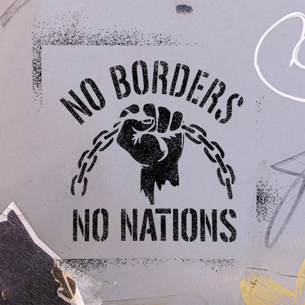 Трафарет "No borders No nations"