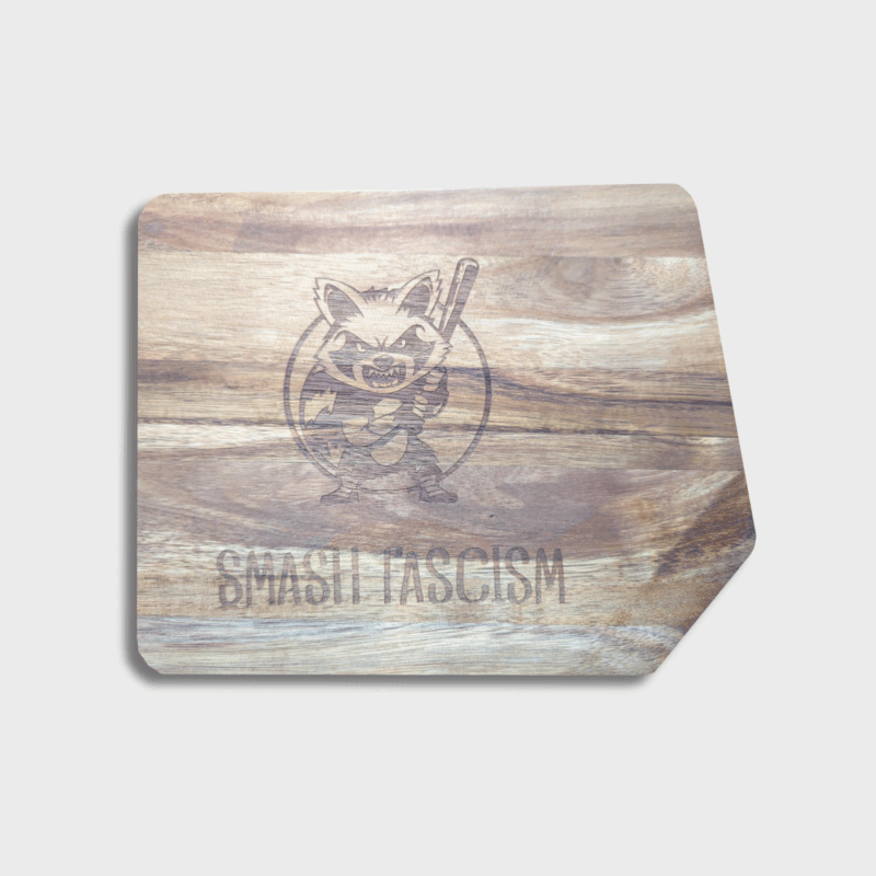 Кухонная доска "Smash fascism"